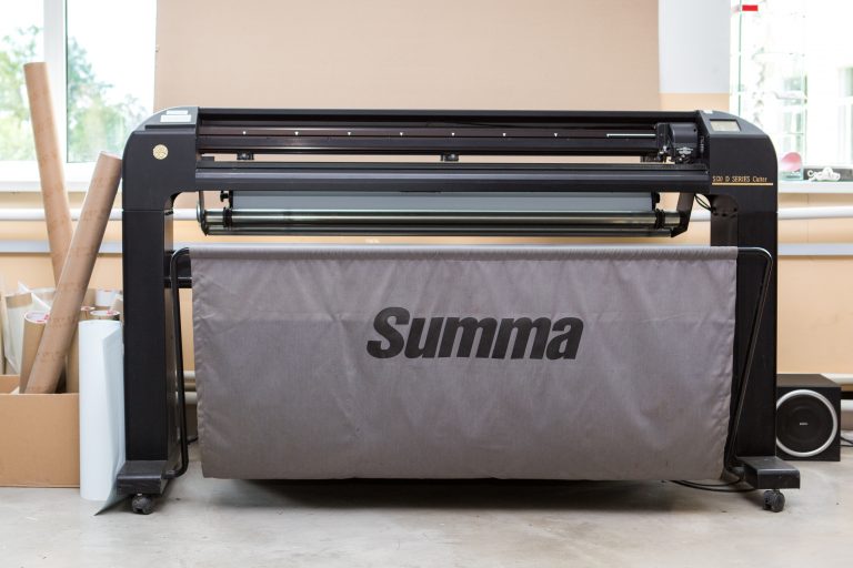 Summa S 120 D - оборудование компании «Самелго-Плюс» Summa S 120 D - обеспечивает сверхточную резку