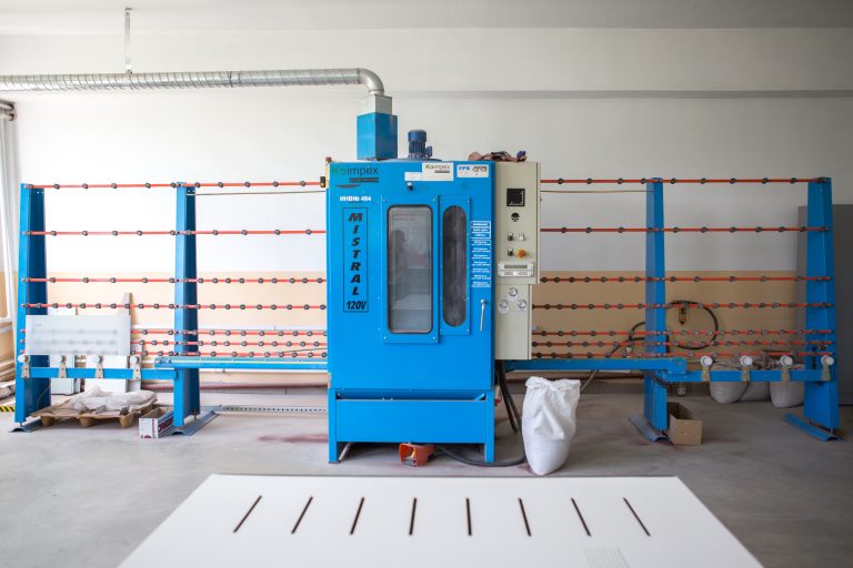 MISTRAL 120V - предназначено для пескоструйной обработке